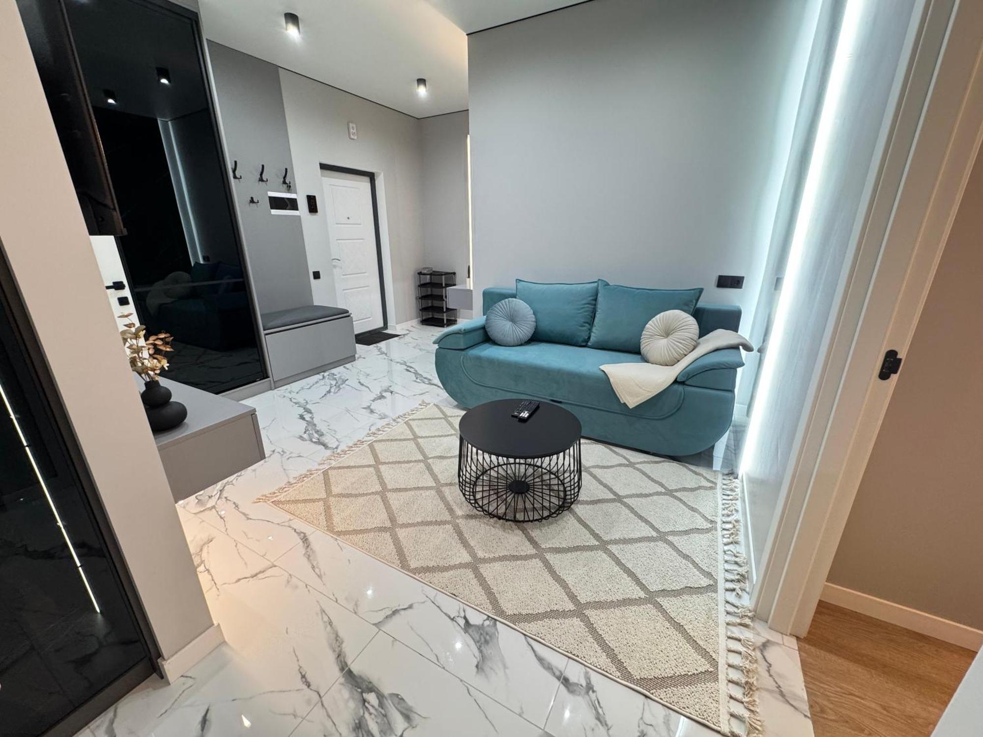 Two Bedroom Apartment In The Center, With Parking, Address Avram Iancu 32 Κισινάου Εξωτερικό φωτογραφία