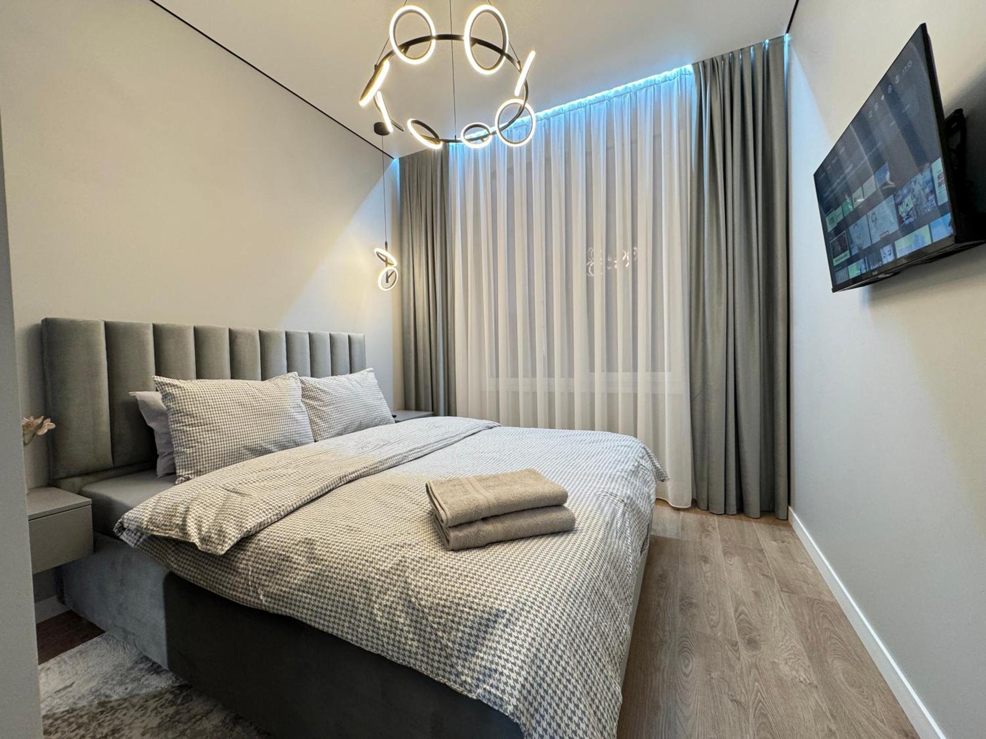 Two Bedroom Apartment In The Center, With Parking, Address Avram Iancu 32 Κισινάου Εξωτερικό φωτογραφία
