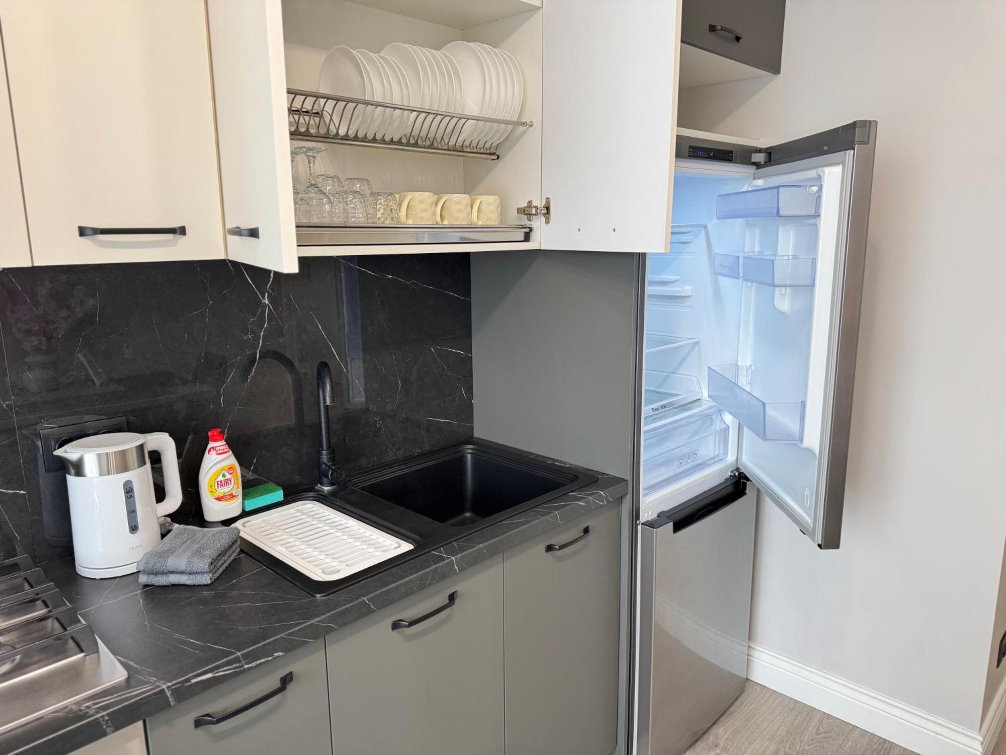 Two Bedroom Apartment In The Center, With Parking, Address Avram Iancu 32 Κισινάου Εξωτερικό φωτογραφία