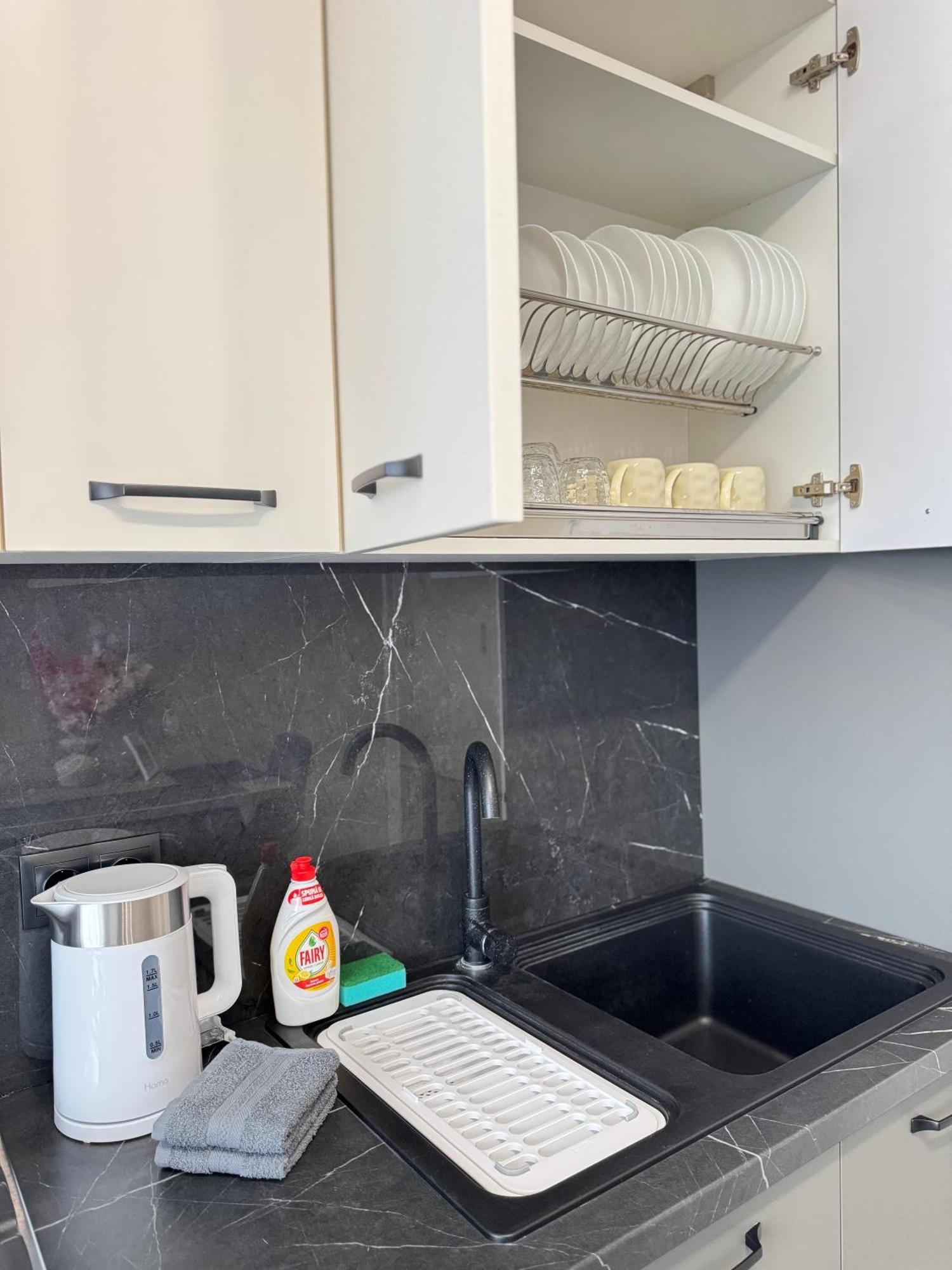Two Bedroom Apartment In The Center, With Parking, Address Avram Iancu 32 Κισινάου Εξωτερικό φωτογραφία