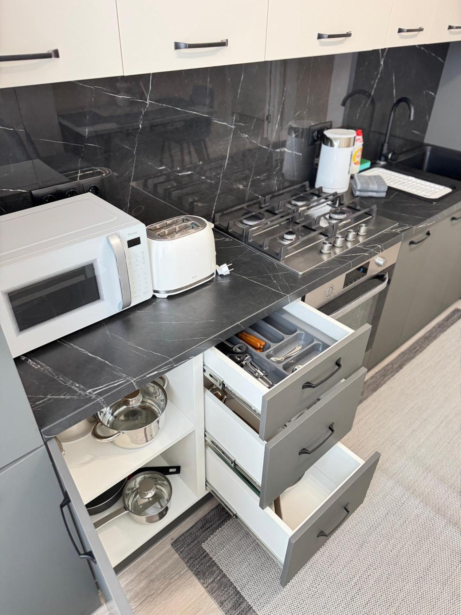 Two Bedroom Apartment In The Center, With Parking, Address Avram Iancu 32 Κισινάου Εξωτερικό φωτογραφία